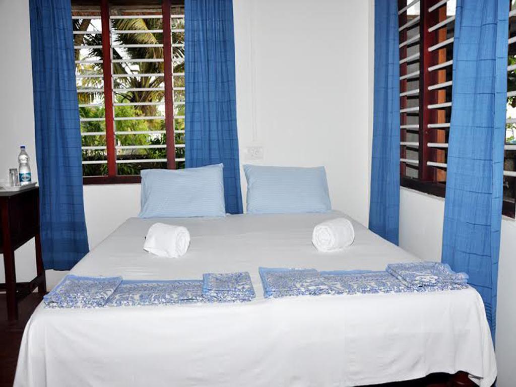 Angeo Beach House Alappuzha Room photo