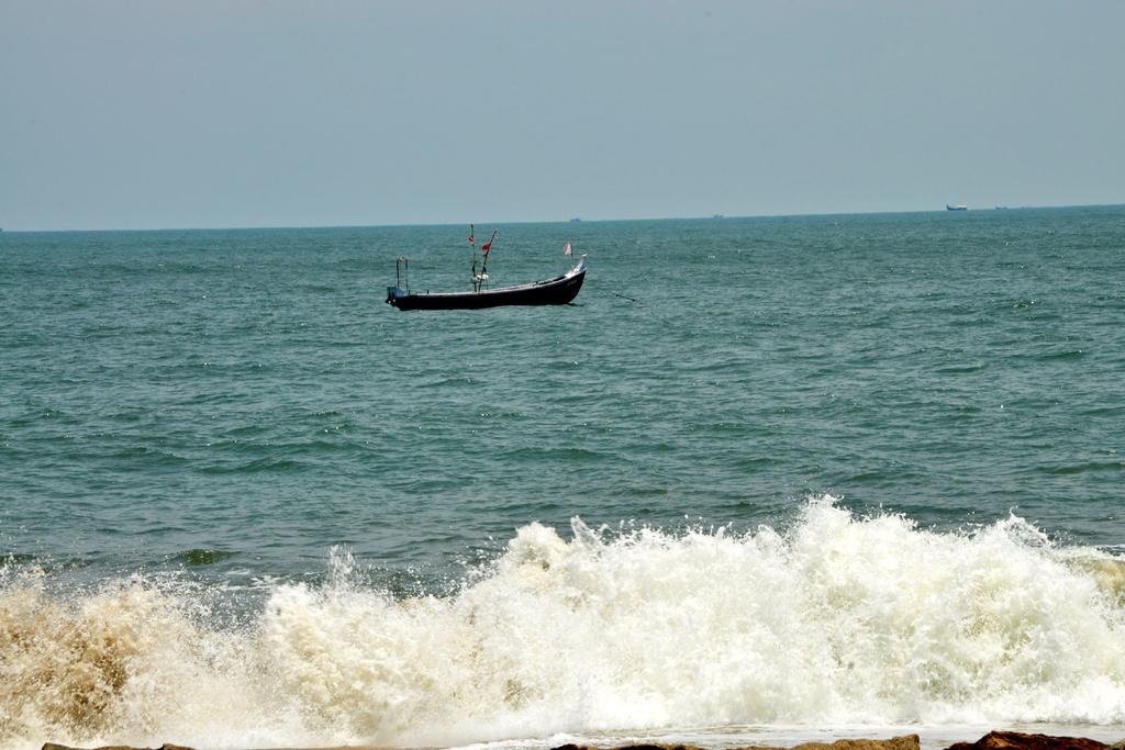 Angeo Beach House Alappuzha Exterior photo